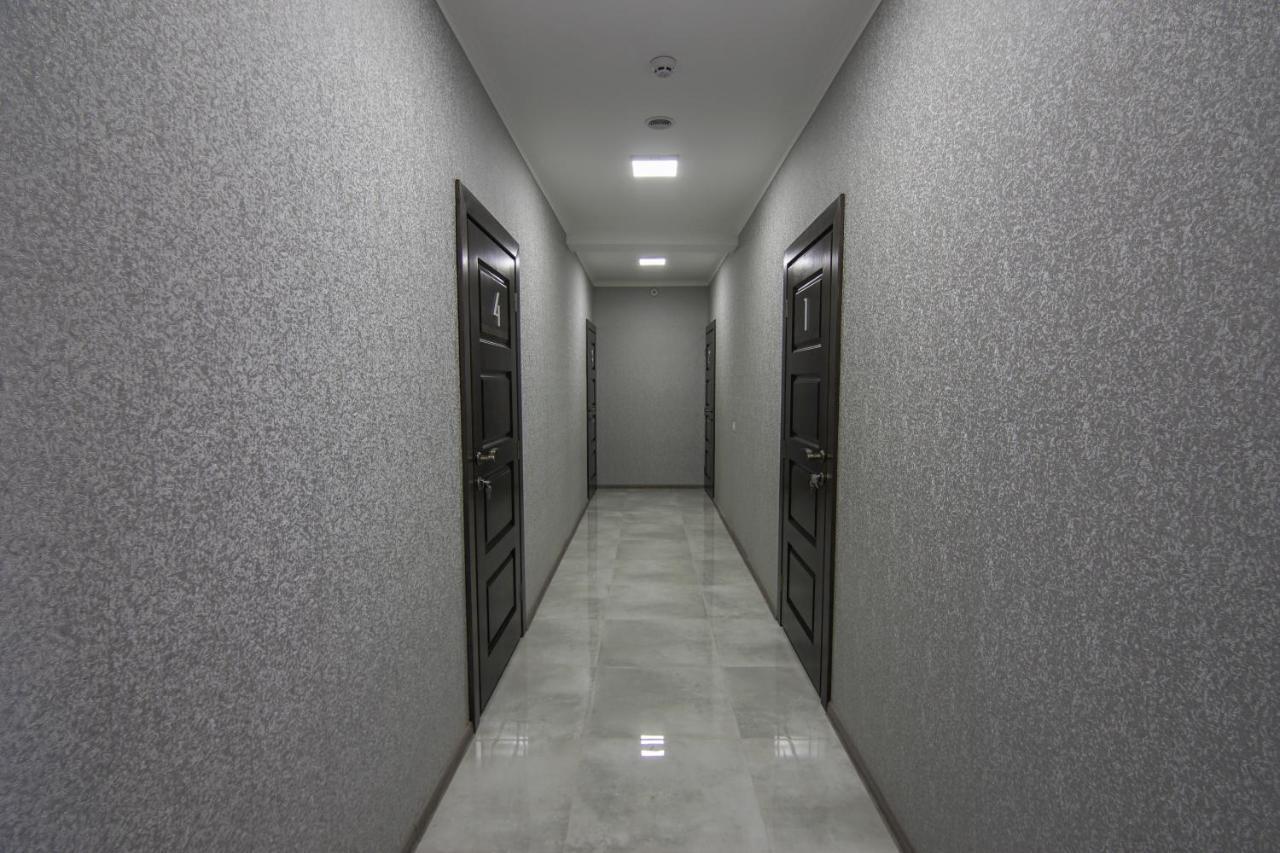 Gray Hotel Vynohradiv Exterior photo