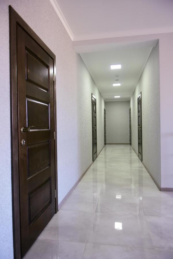 Gray Hotel Vynohradiv Exterior photo